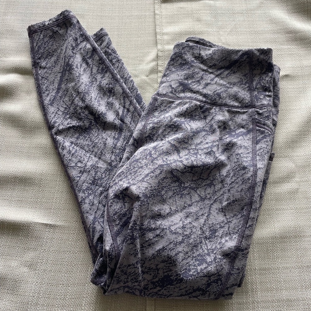 Women's All in Motion Purple Printed Leggings - Sz. M